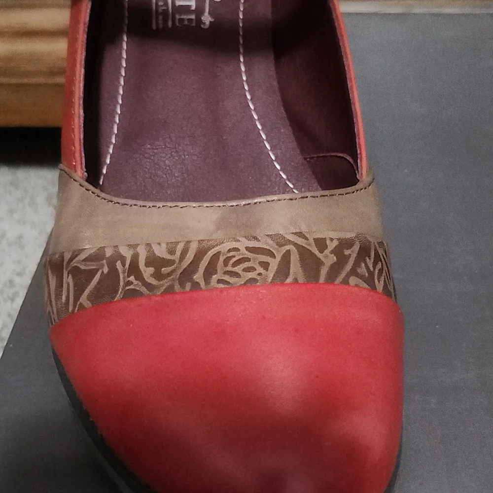 Red and Brown Mary Janes - Picture 6 of 6